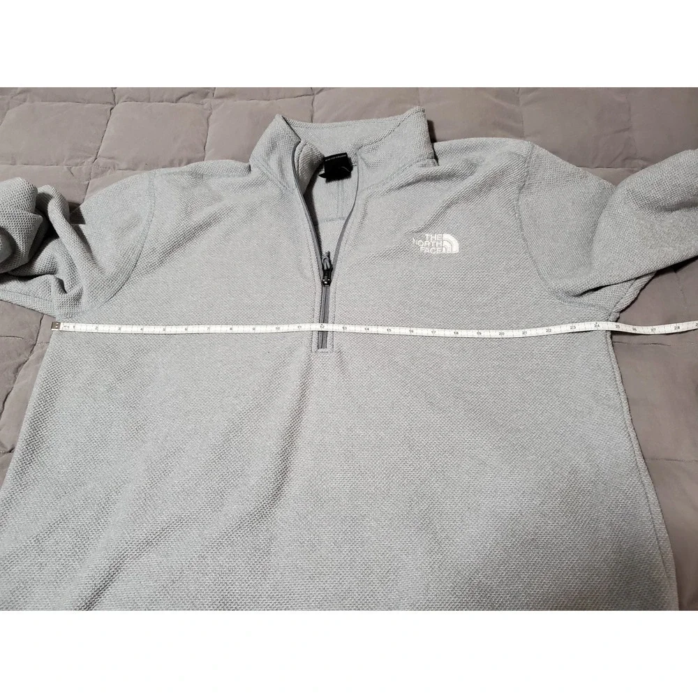 The North Face Men’s XL Gray 1/4 Zip Pullover Fleece Lightweight Outdoor